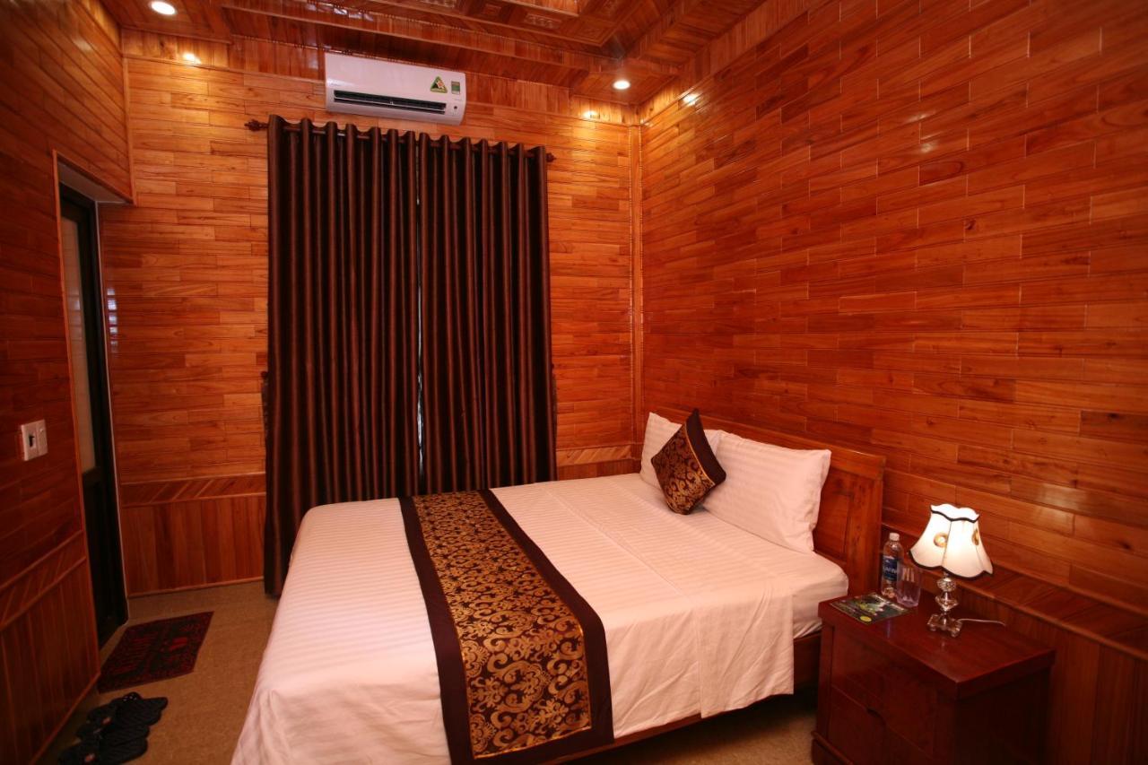 Sky Hotel Phong Nha Exterior photo