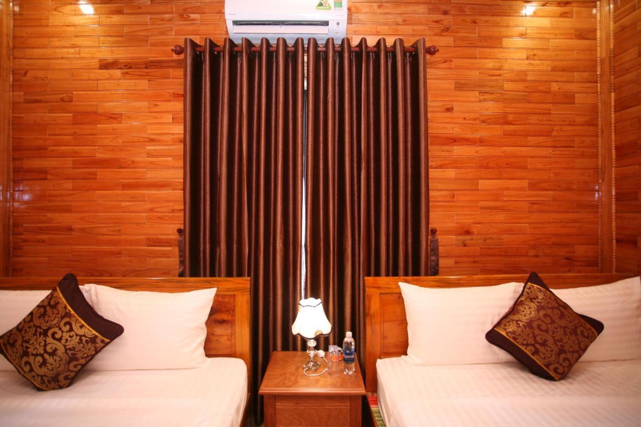 Sky Hotel Phong Nha Exterior photo
