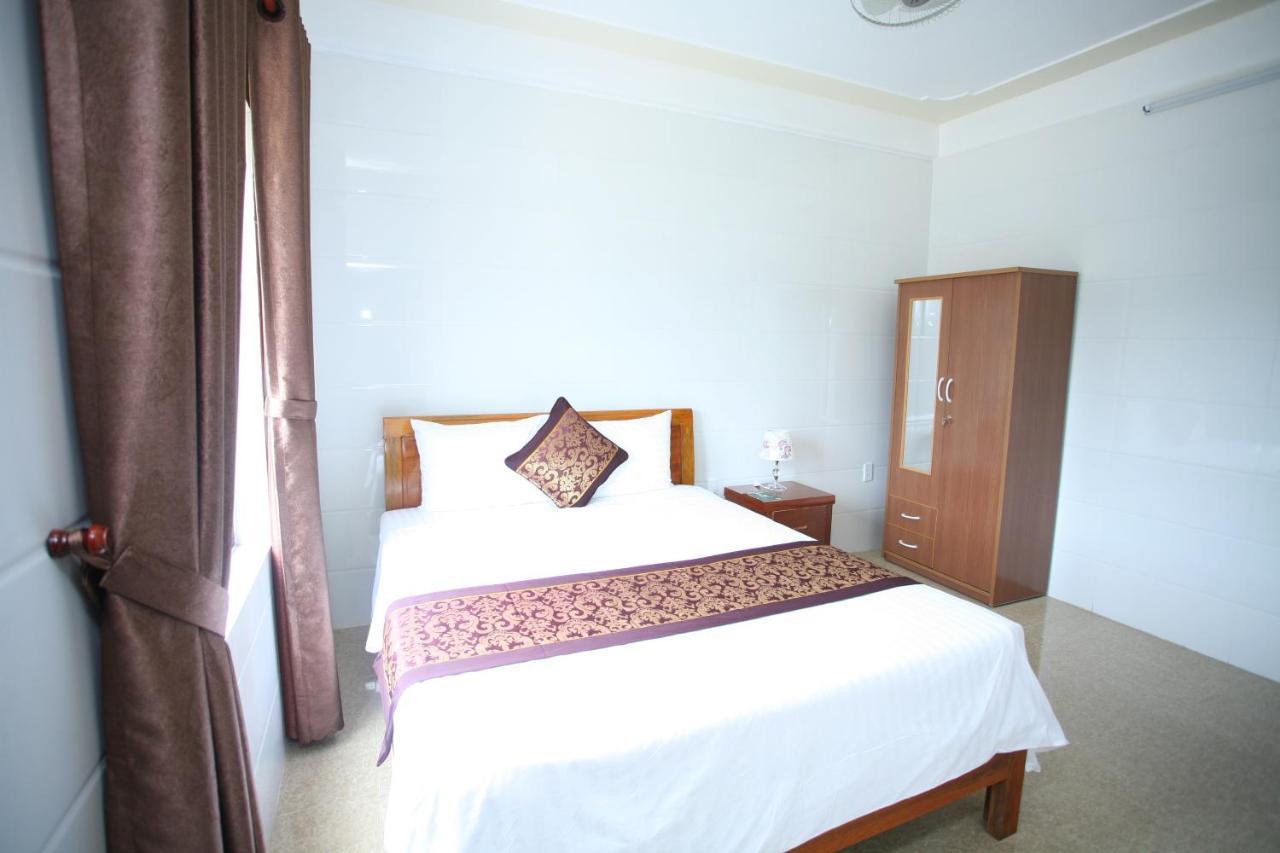 Sky Hotel Phong Nha Exterior photo