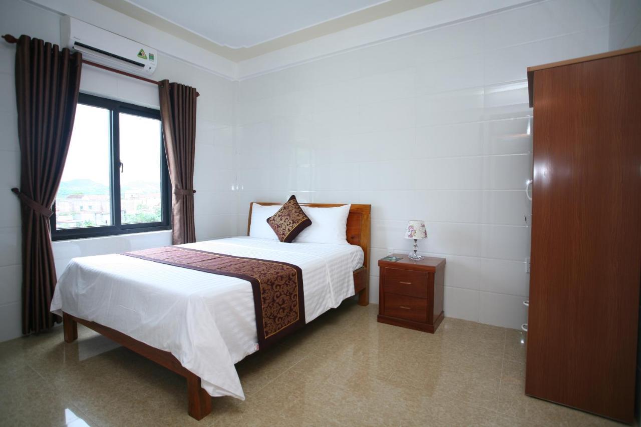 Sky Hotel Phong Nha Exterior photo